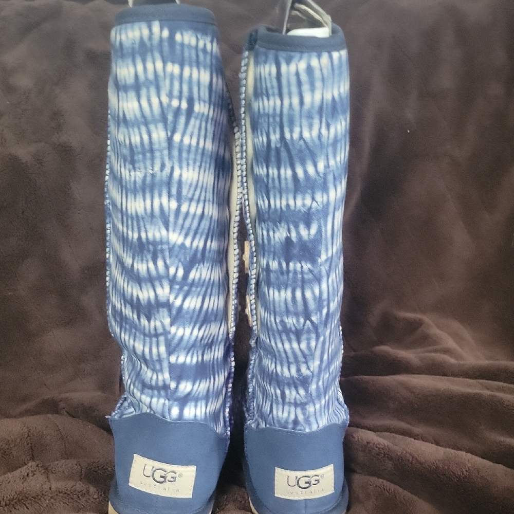 UGG Navy and White Patterned Boots